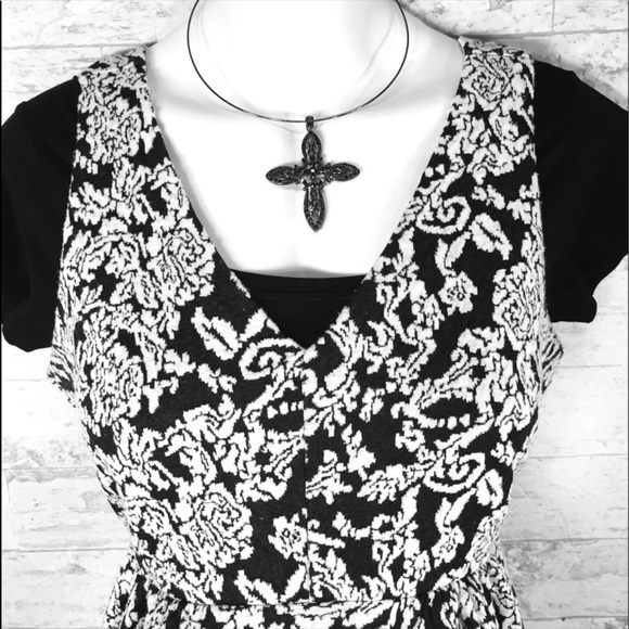 Motherhood Maternity Empire Black/White MIDI Dress Sz M XC - Picture 2 of 8